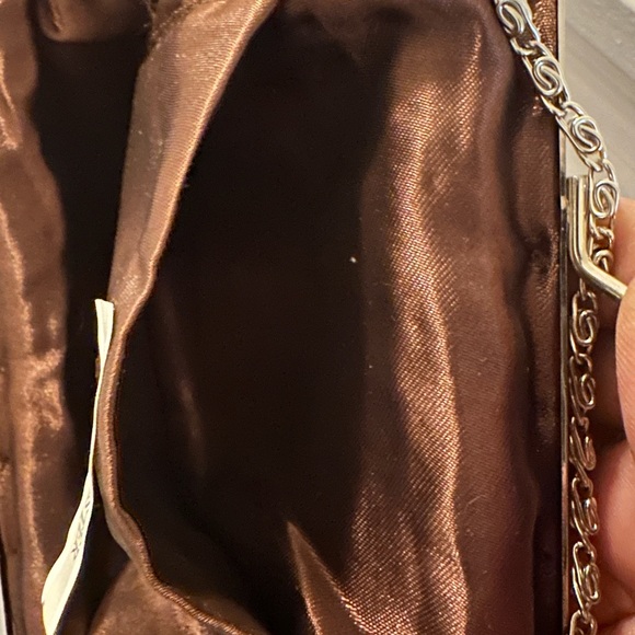 Meet your Posher, Renee - Picture 5 of 6